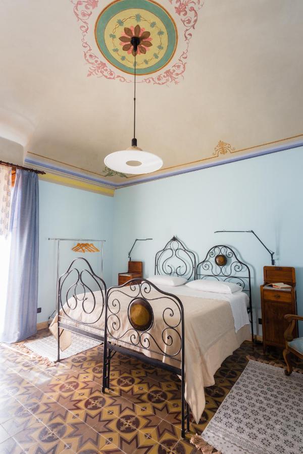 Palazzo Previtera Hotell Linguaglossa Exteriör bild