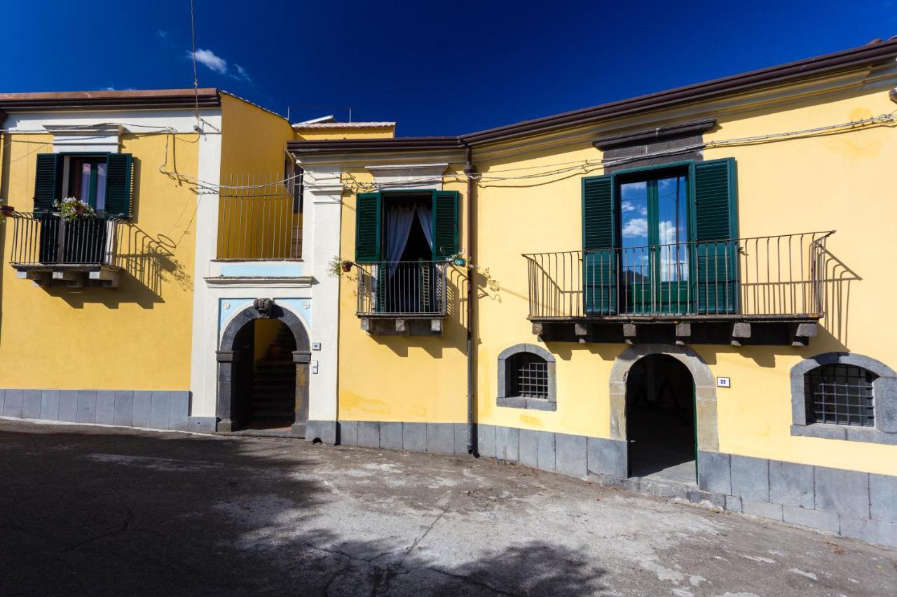 Palazzo Previtera Hotell Linguaglossa Exteriör bild