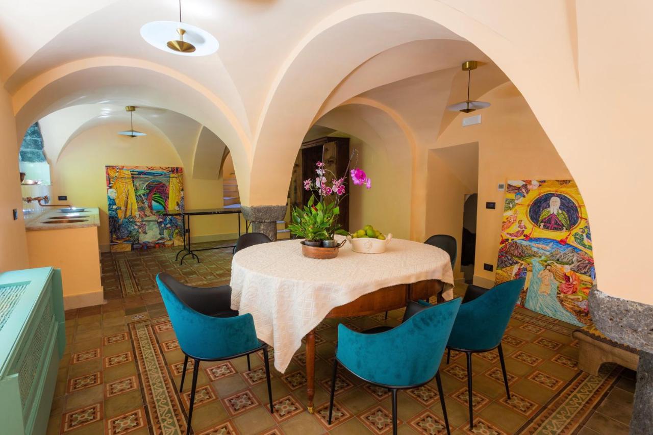 Palazzo Previtera Hotell Linguaglossa Exteriör bild